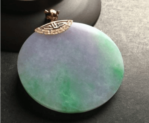 翡翠牌子上都有什么？糯冰种翡翠牌子价格到底如何？   第2张