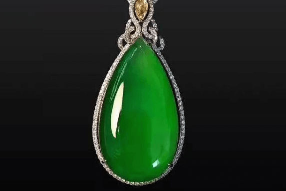 什么玉跟翡翠相似？一起来辨别它们吧   第3张