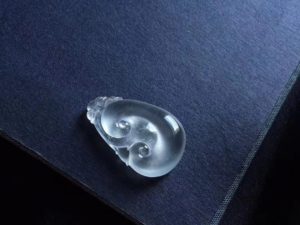 水润润的翡翠如意吊坠   第1张