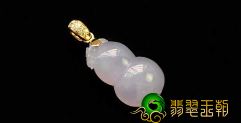 女人适合戴什么翡翠挂件？它的题材很关键！   第5张