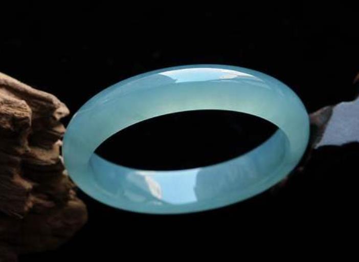 翡翠玉如何评定真伪?一碗水足够！ 