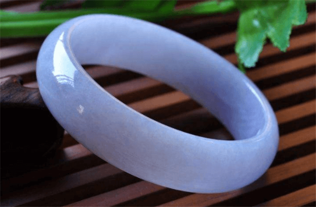 怎样鉴定是不是缅甸玉?我从六个方面来教你! 第2张