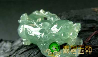 助运翡翠貔貅吊坠怎样配戴才可以装运？如何挑到好翡翠貔貅吊坠   第2张