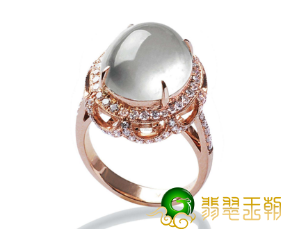 玻璃种翡翠戒指的价钱受哪些危害 玻璃种翡翠戒指的价钱 