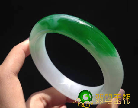 怎样选择适合的糯种翡翠 这五点很重要   第1张