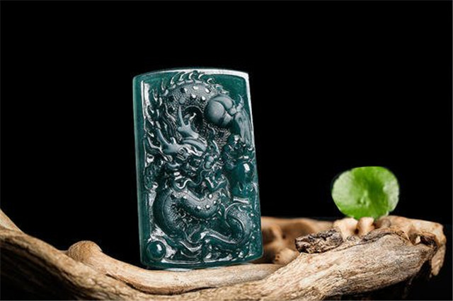 翡翠龙牌寓意你知道吗？我们一起来看看！   第1张