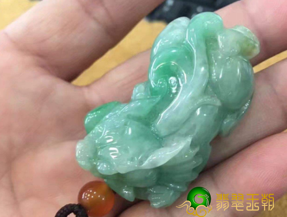 翡翠貔貅挂件开关要泡几日，你清楚吗?原先方式这么多啊！   第2张