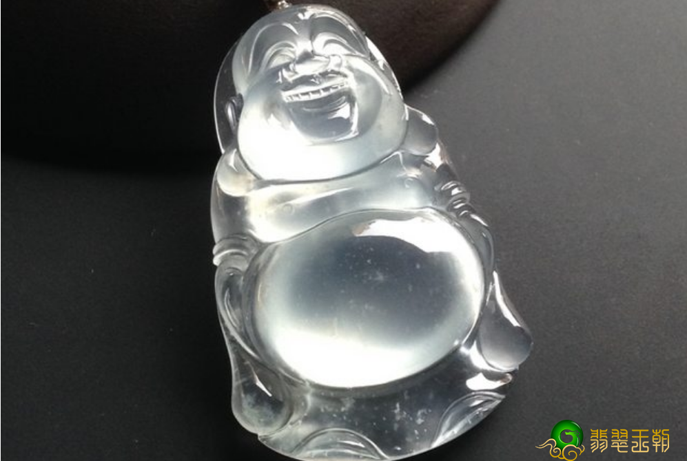 高翡翠冰种翡翠小挂件价格多少？大家从翡翠冰种翡翠小挂件的总体看来   第1张