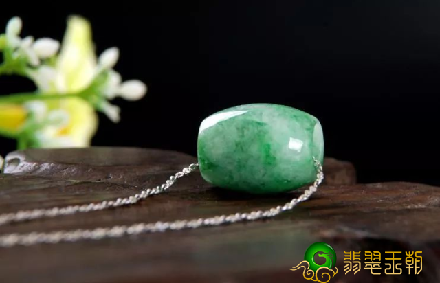 翡翠路路通寓意是什么？看完你就懂了！ 