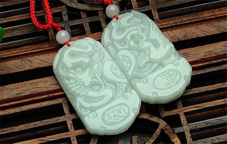 佩戴翡翠龙凤牌有什么意思？龙凤牌有着什么样的寓意？   第3张