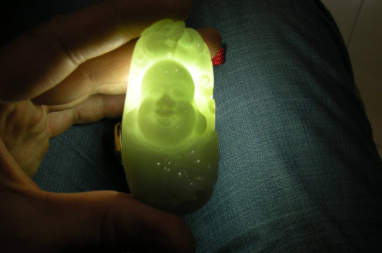 用灯光怎么识别翡翠真假   第2张