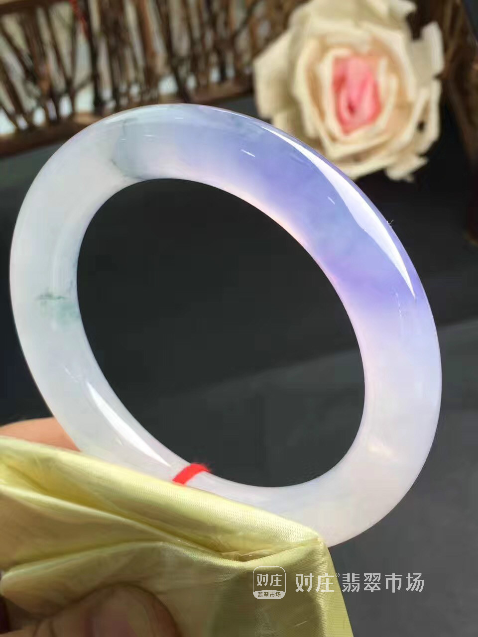 初学者怎样购买翡翠镯子？ 