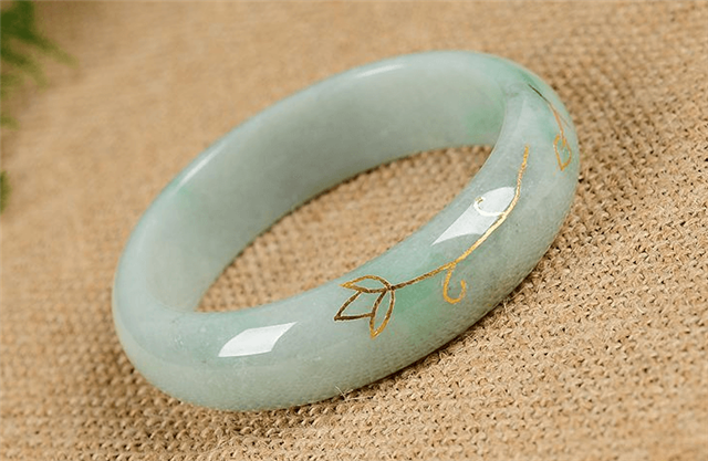 翡翠有瑕疵要怎么处理?完整攻略手把手教你! 第2张