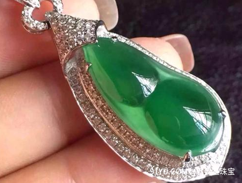 翡翠四季豆合适哪些群体配戴？有什么代表？ 