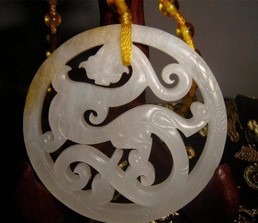 玉饰配戴忌讳有哪些？佩戴玉饰品有什么寓意   第2张