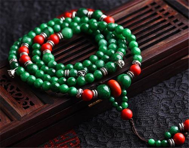 翡翠项链108颗价位是多少?翡翠项链的价格贵不贵? 第2张