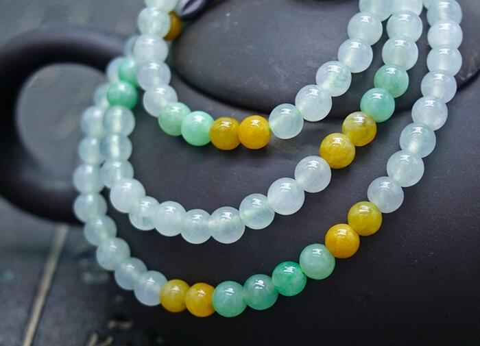 你认为紫翡翠和绿翡翠哪个更好 有答案的快说 第1张