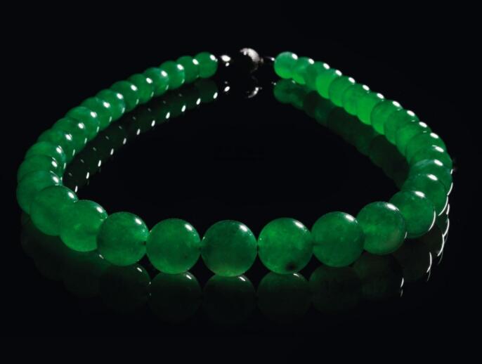 如何成功买到天然的翡翠项链 学会三大绝招不再被坑   第2张