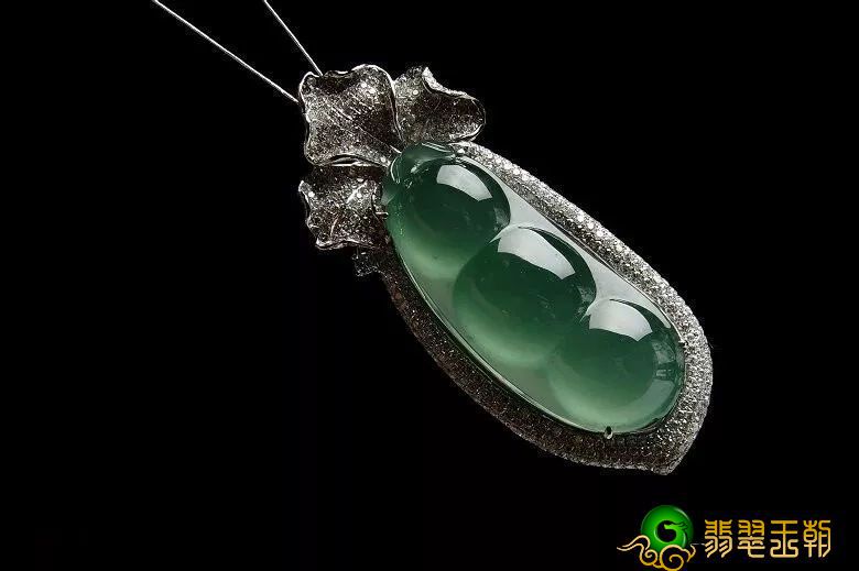 翡翠封底到底有什么猫腻？现在知道了还不晚   第3张