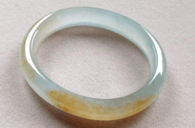 揭秘冰种黄翡翠价格！冰种和糯冰种的区别在哪？   第3张