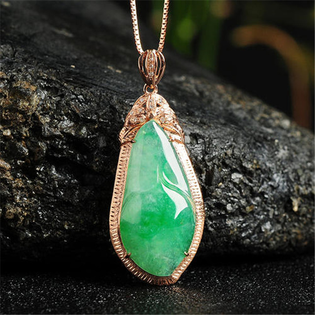 代表长寿的翡翠挂件有哪些？了解到它的寓意就懂了！   第3张