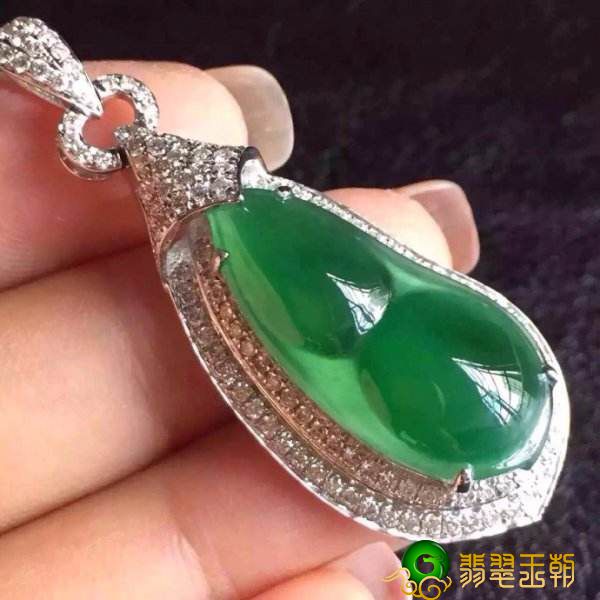 不一样翡翠设计图案的具备哪些寓意 翡翠的寓意   第2张