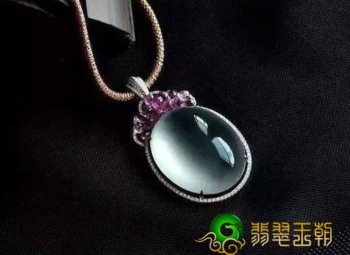 怎样辨别玻璃种翡翠和翡翠冰种翡翠 教你好用的三招   第1张