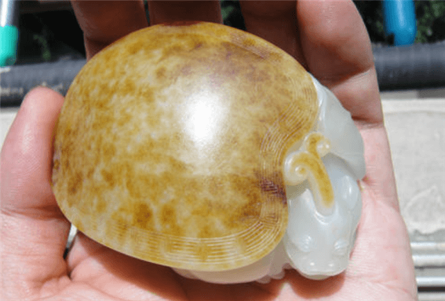 和田玉有几种颜色的皮?答案都在这里了! 第3张