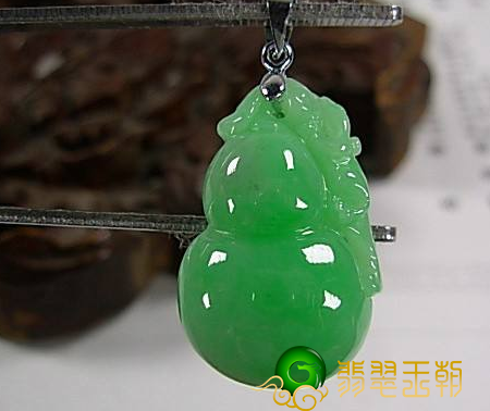 翡翠等级如何判断 看“水口 