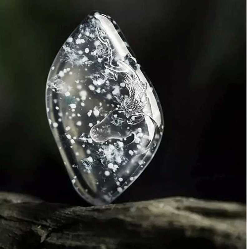 翡翠无棉不天然？翡翠的棉，竟变成了翡翠的升值因素！   第1张