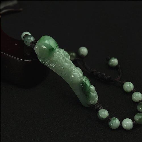 佩戴翡翠貔貅有什么禁忌 翡翠貔貅适不适合女性佩戴