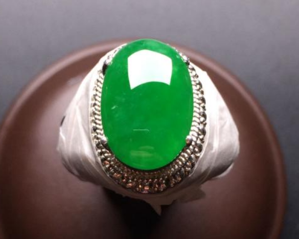 翡翠戒面价格，翡翠戒面价格影响因素！   第2张