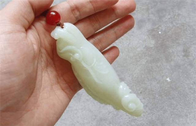 行家告诉你，辨别和田玉优劣的标准要看这些！   第2张