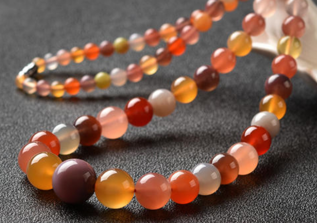 盐源玛瑙玉化后的图片 盐源玛瑙怎么样   第1张