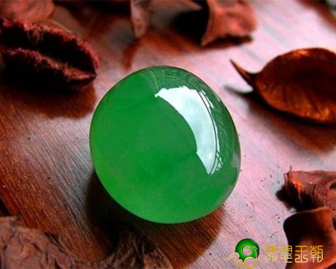 什么叫龙石种翡翠 龙石种翡翠的特点 