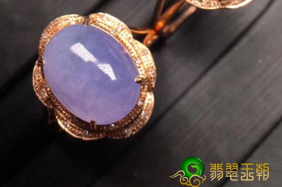 紫罗兰翡翠象征着什么?翡翠紫罗兰的寓意有哪些?   第3张