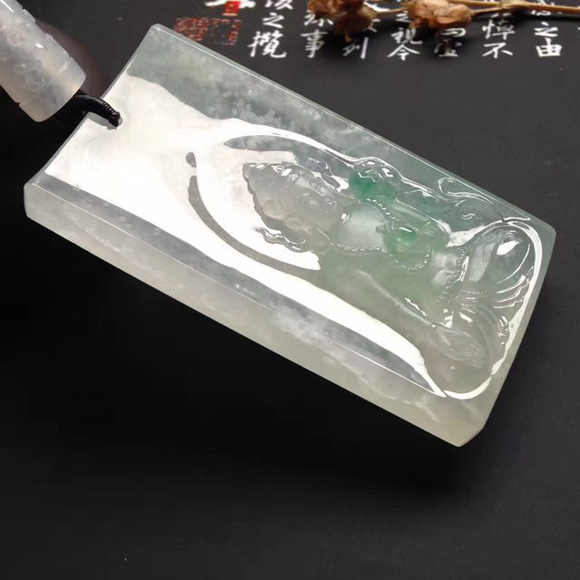 什么叫翡翠玉石的“刚度”呢？ 