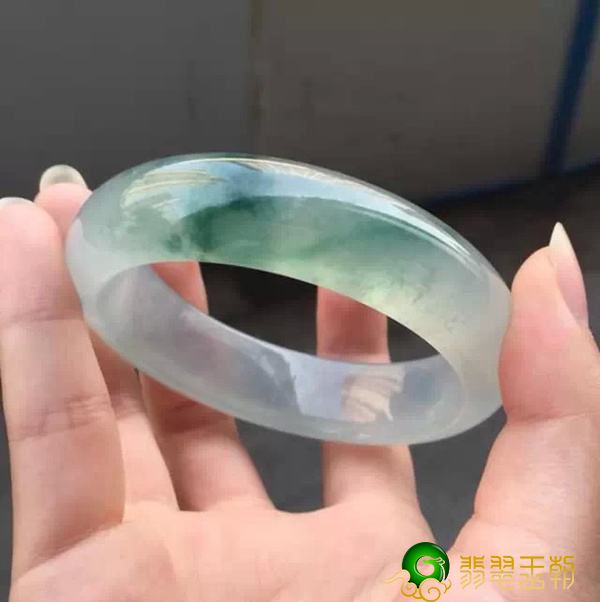 翡翠高翡翠冰种翡翠小挂件的价钱   第2张