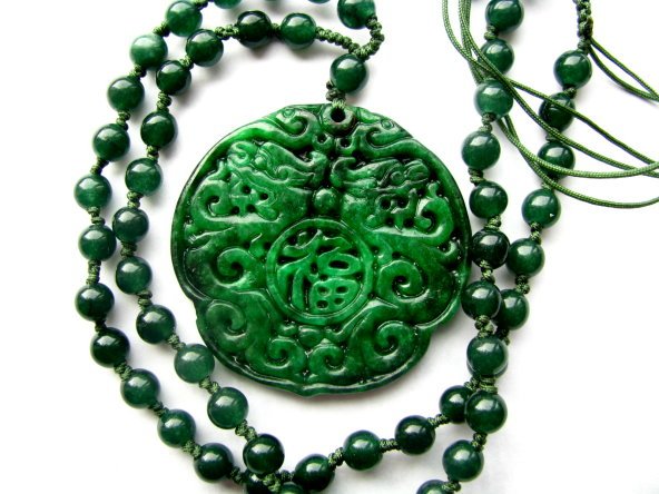 铁龙生翡翠如恶化鉴定鉴赏   第2张