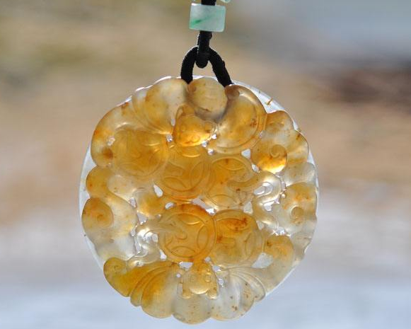 黄翡翠一般多少钱?来了解下这些知识吧! 第1张