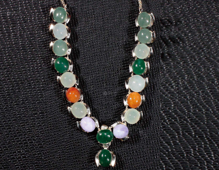 翡翠项链价格，很多人想了解的答案就在这里了!   第1张