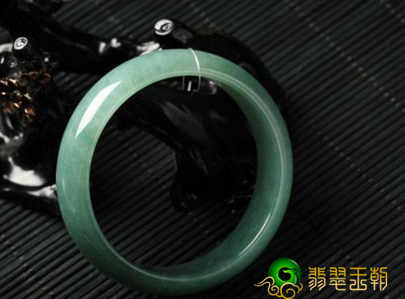 你对晴水镯子有掌握吗？讨论一下晴水镯子都有哪些特点   第3张