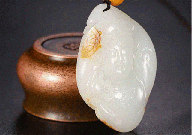 俄料和青海料哪个贵？来看看它们之间有什么差别！   第2张