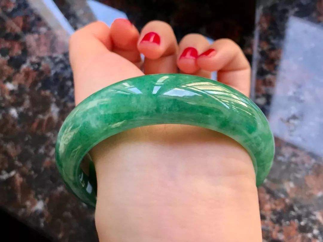 翡翠的材质有什么？他们分别都有什么特点？   第2张