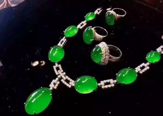 翡翠如何保养 翡翠保养这四大技巧需掌握   第1张