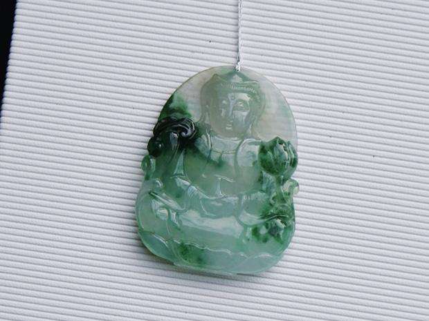 男性戴翡翠观音需要注意什么？我们要怎么选购翡翠观音？   第1张