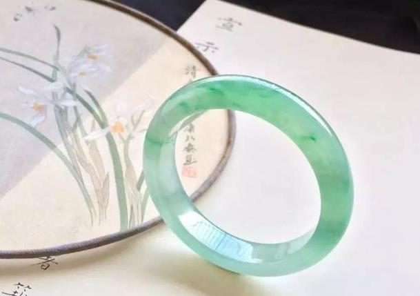 翡翠又涨价了？价格飙升背后的真相   第3张