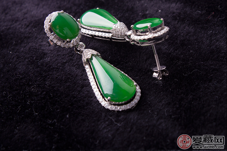 如何购买适合自己的翡翠耳环？翡翠耳环有哪些挑选技巧？   第2张