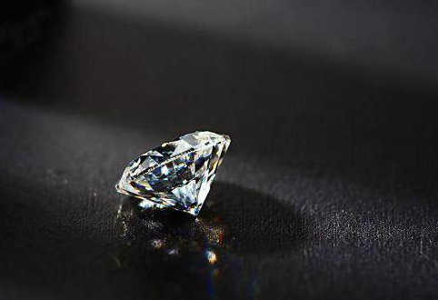 钻石一克拉多少钱 2019一克拉钻石价格   第1张