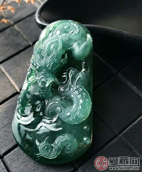 怎么养蓝水翡翠，才能让它更加的有价值？ 